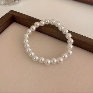 French Pearl Bracelet - Elegant - NEW